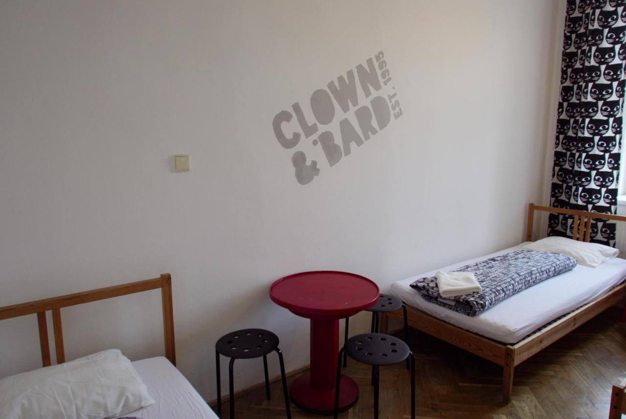 Clown And Bard Hostel Prague Exterior photo