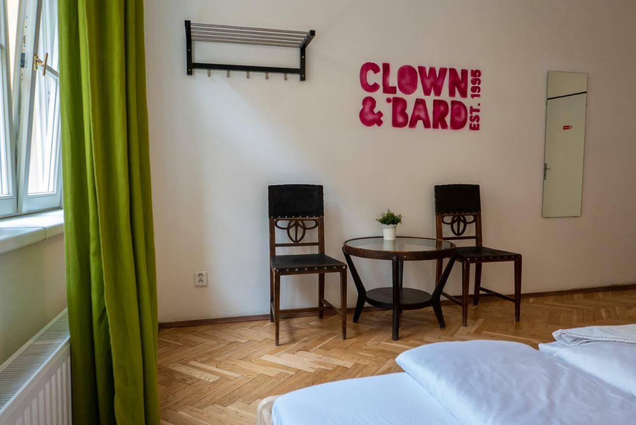 Clown And Bard Hostel Prague Exterior photo